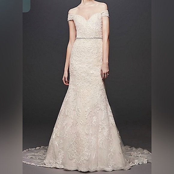 Oleg Cassini Ivory Off the Shoulder Wedding Gown Size 2